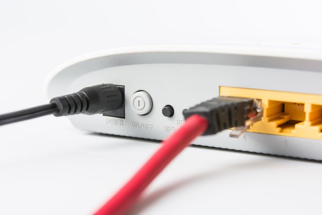 小 規模 事務 所 インターネット つながらない ルーターの電源ボタン